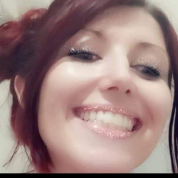 Meet your Posher, Miss - Picture 1 of 1